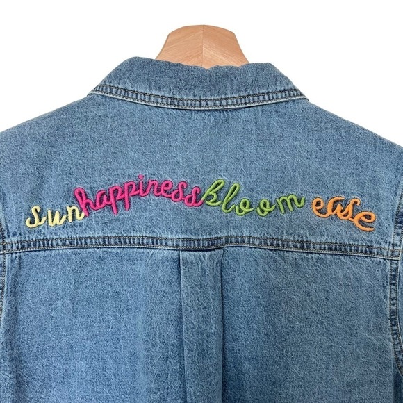 New Women’s Anthropologie Tops Cecily Embroidered Buttondown Size S - Picture 8 of 12